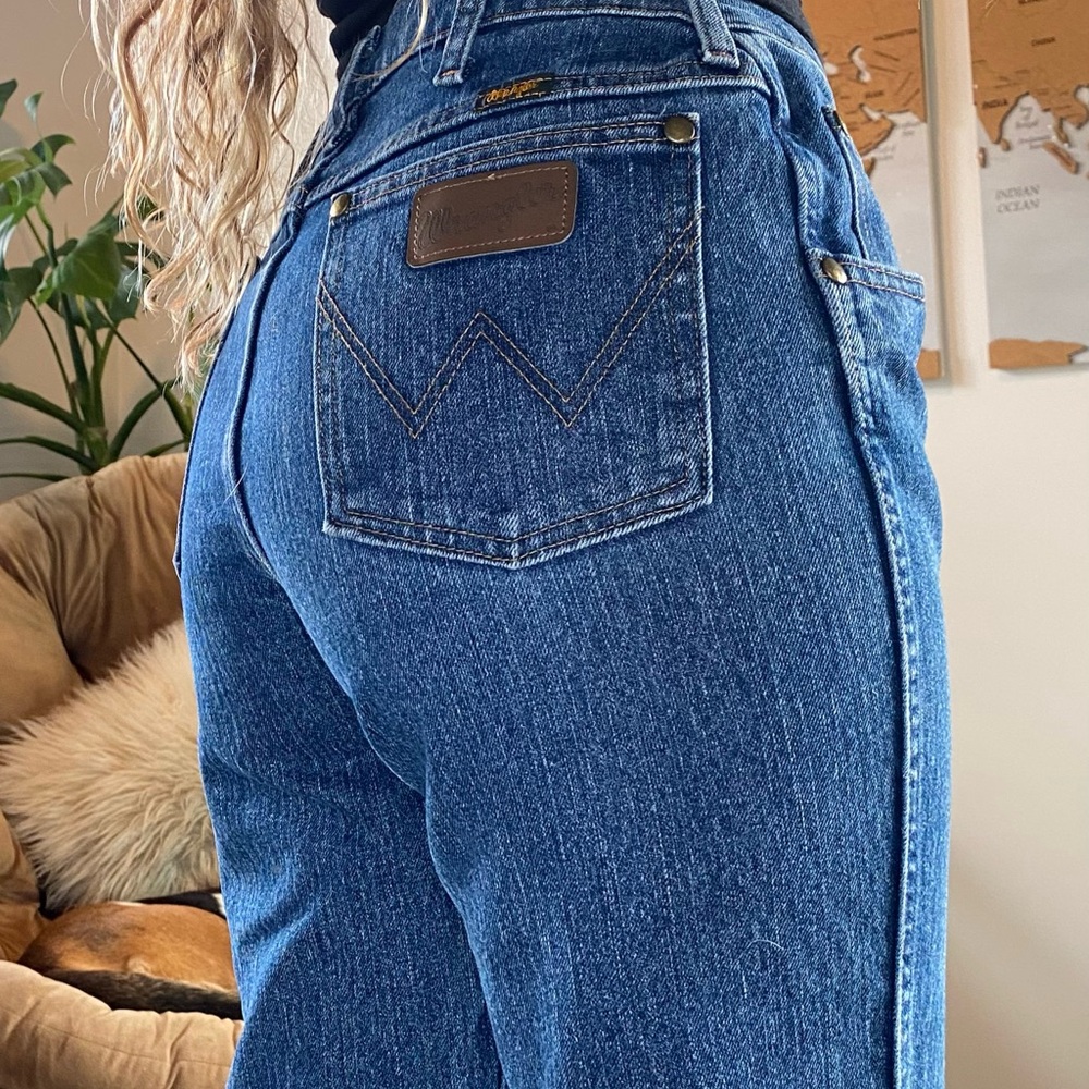 Wrangler Classic Straight Leg Blue Jeans